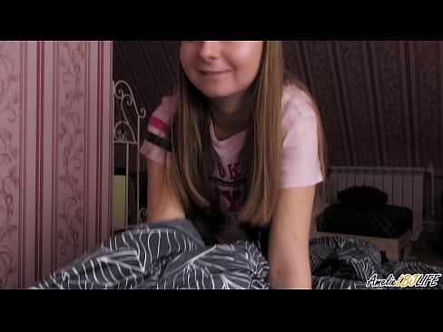 ❤️ Blondīne dziļi sūc savu BFF un saņem spermu mutē Seks video pie mums lv.valeshop.top